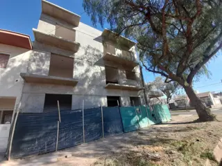 VENTA DE LOCAL COMERCIAL A ESTRENAR GODOY CRUZ foto 4