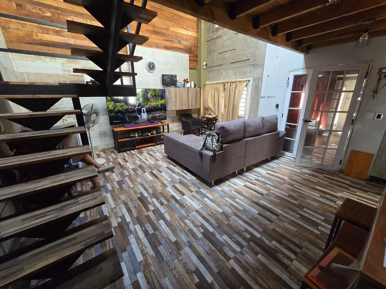 CASA EN VENTA 4 AMBIENTES CON PILETA EN SAN ANTONIO DE PADUA foto 5
