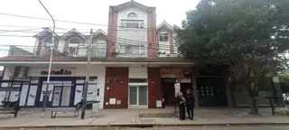 Alquiler de hermoso y luminoso departamento de 2 ambientes al frente en Ciudad Jardín foto 3