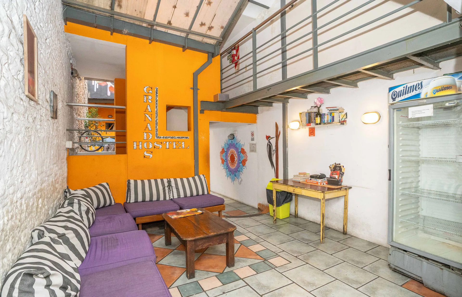 VENTA EDIFICIO  EN BLOQUE AMPLIOS USOS BAJO VALOR foto 4