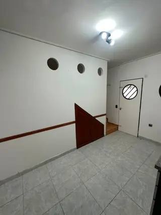 Alquiler duplex 3 ambientes cochera patio foto 5
