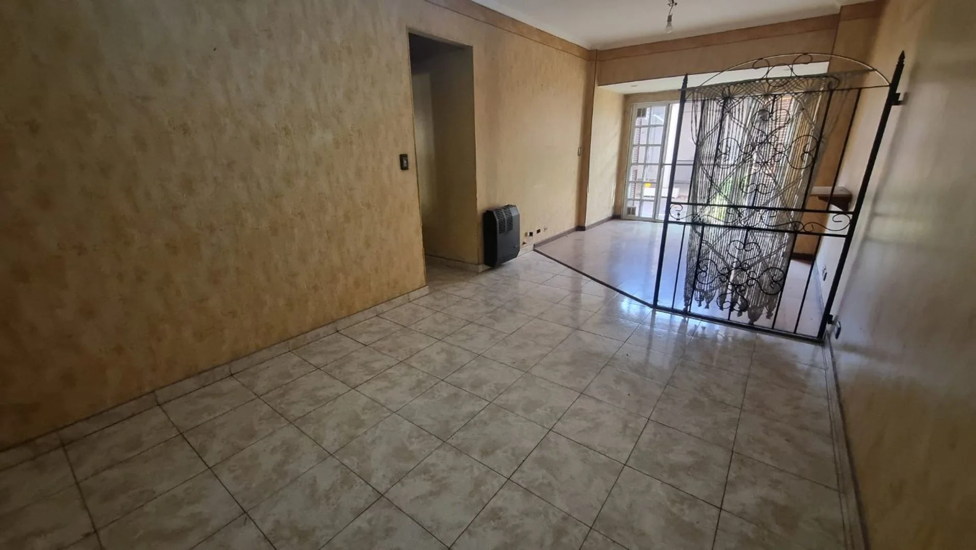 VENTA DEPTO TIPO CASA 3 AMB PATIO CIUDAD EVITA foto 5