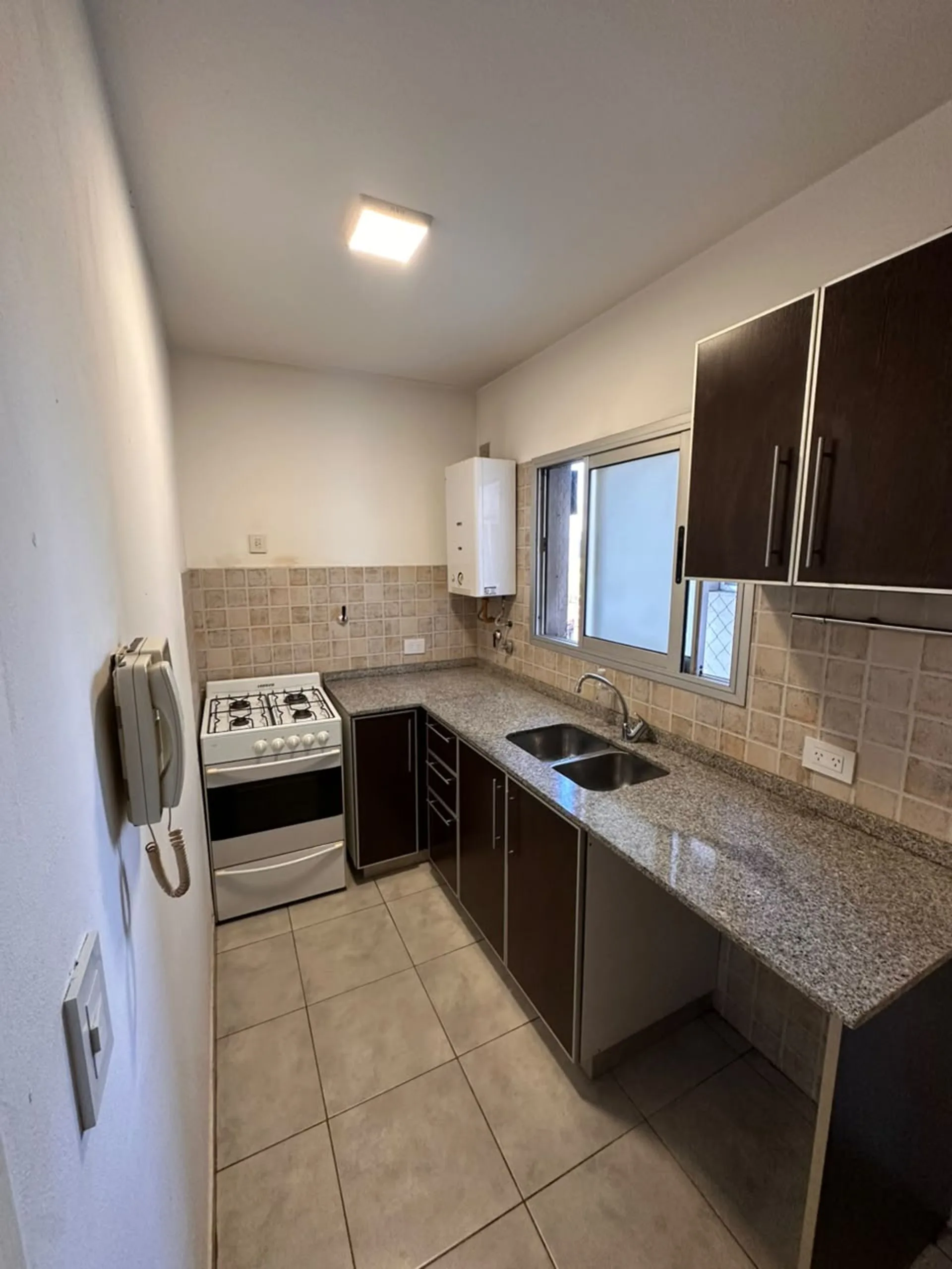 ALQUILER DEPARTAMENTO 2 AMBIENTES EN MORON foto 3