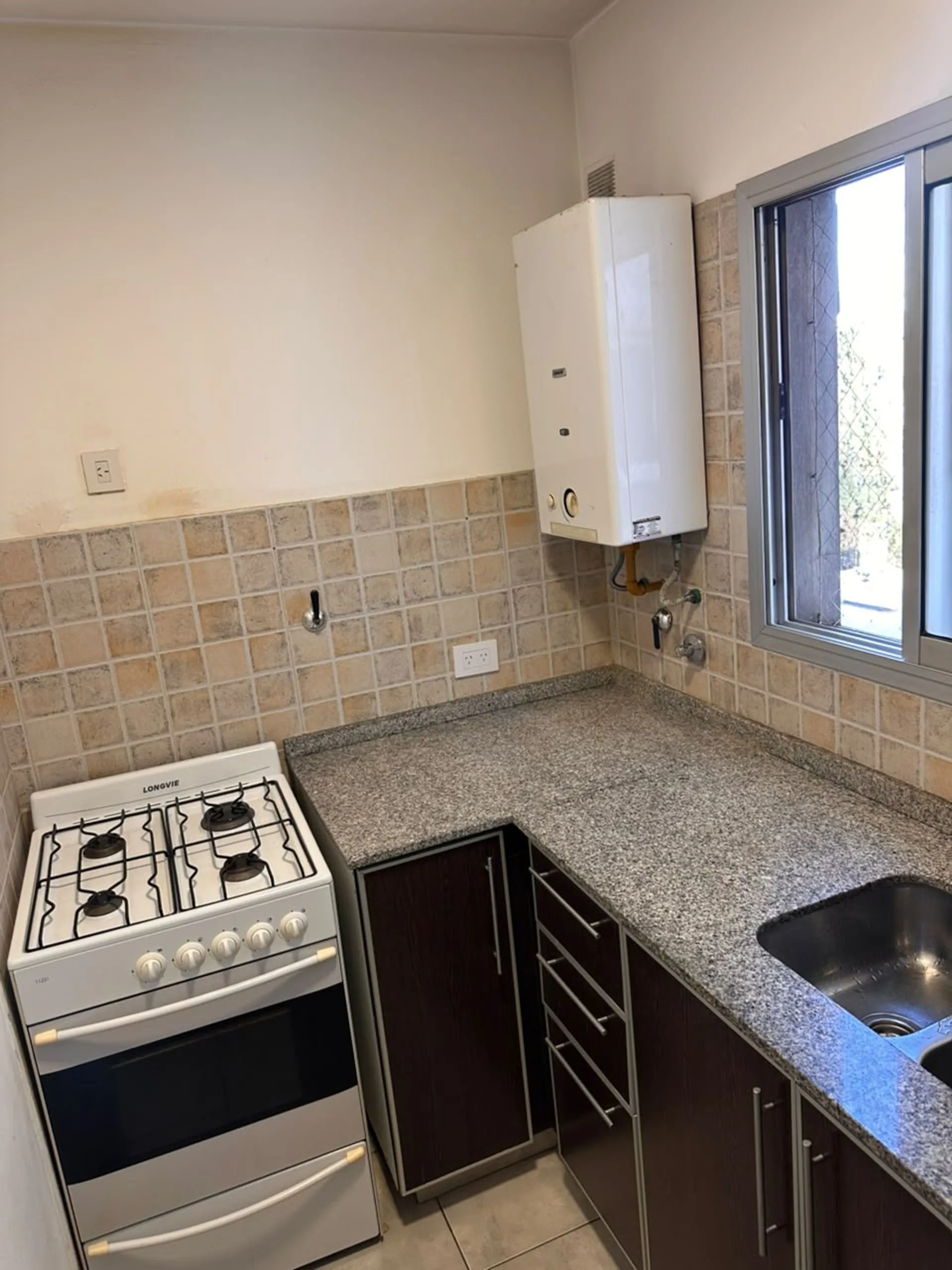 ALQUILER DEPARTAMENTO 2 AMBIENTES EN MORON foto 4