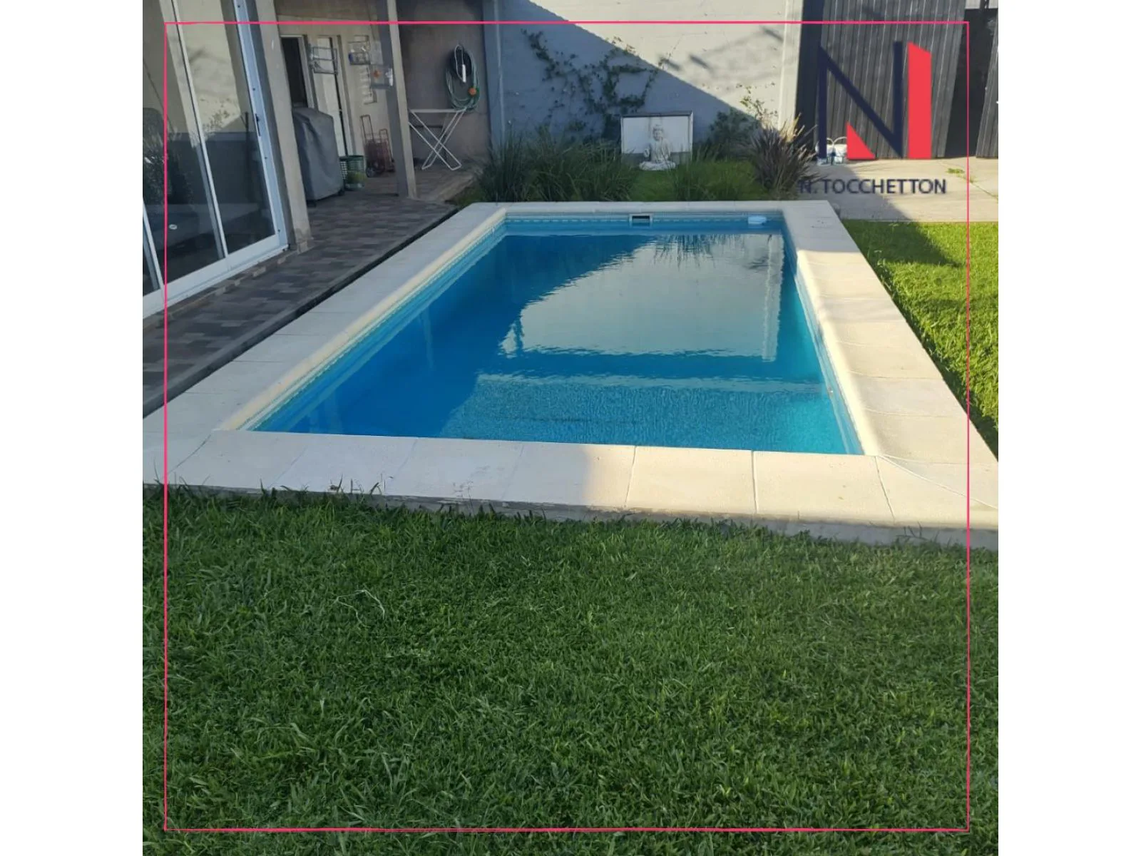 Casa con piscina y galpon comercial foto 3
