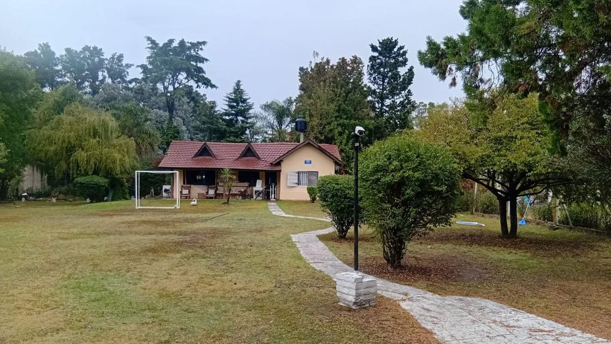 CASA QUINTA EN VENTA EN ALVAREZ foto 2
