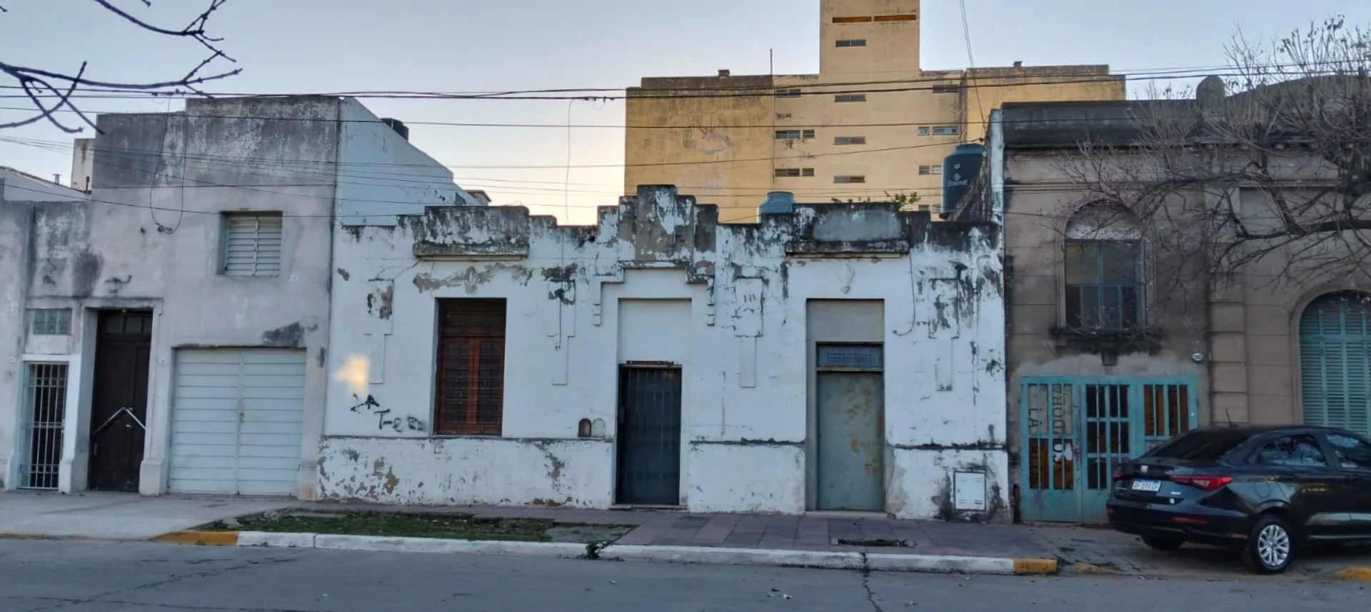VENTA CASA A REFACCIONAR 2 DORM ALTA CORDOBA