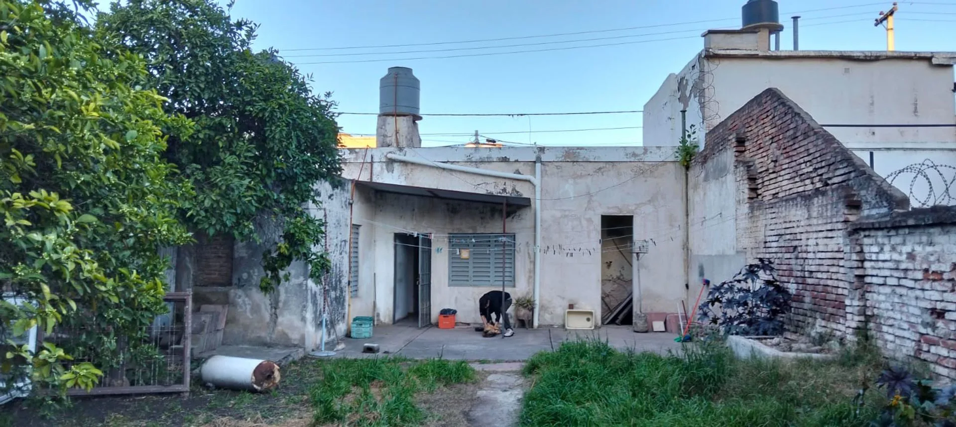 VENTA CASA A REFACCIONAR 2 DORM ALTA CORDOBA foto 4