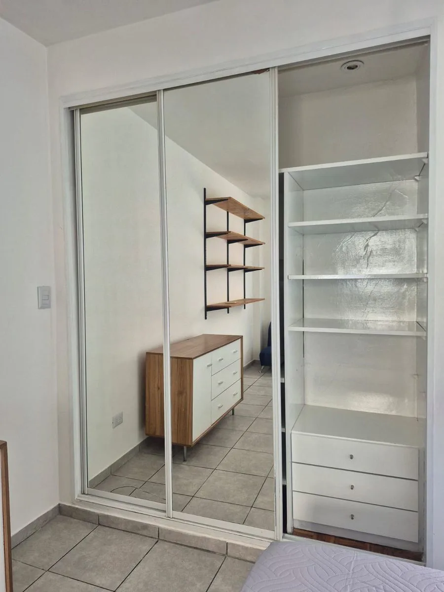 Studio apartment in Palermo – photo 7 of 23