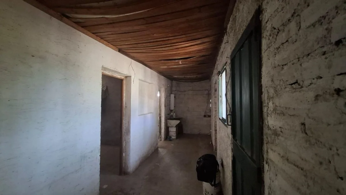 VENTA DE CASA A REFACIONAR B° BALCON, 3 AMBIENTES foto 5
