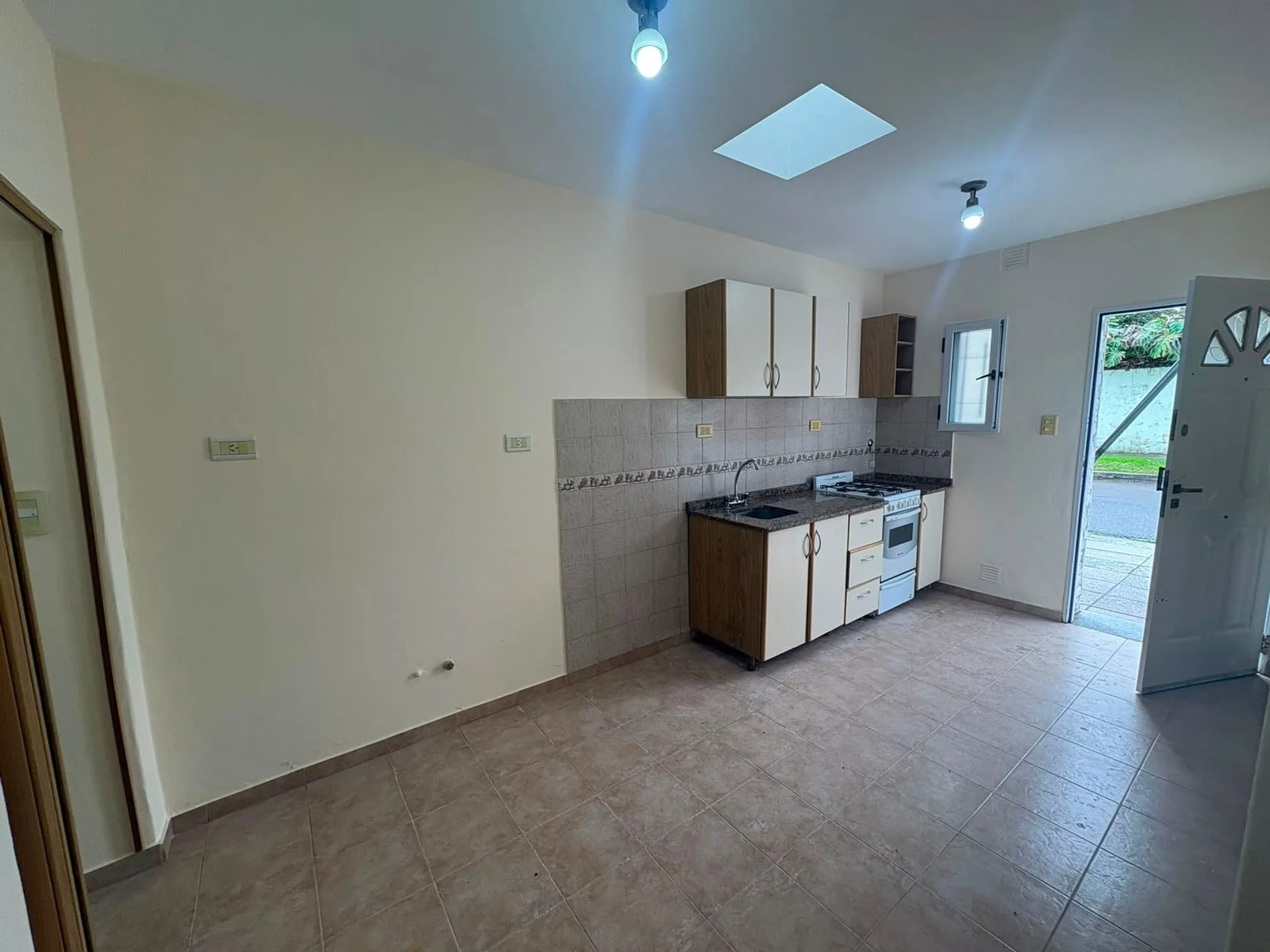 ALQUILER-CASA-2 AMB- VILLA MADERO foto 3