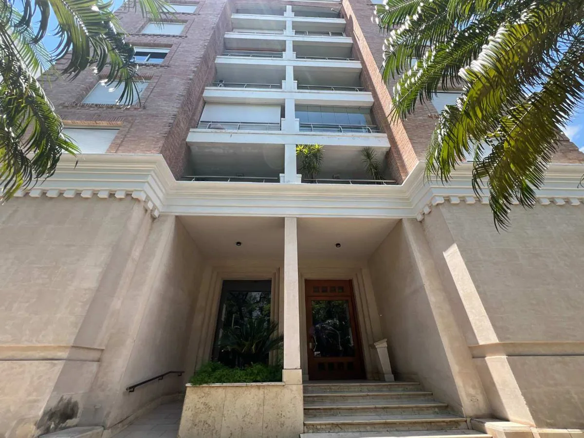 DEPARTAMENTO DE CATEGORIA AV ROCA SUR 654 foto 2