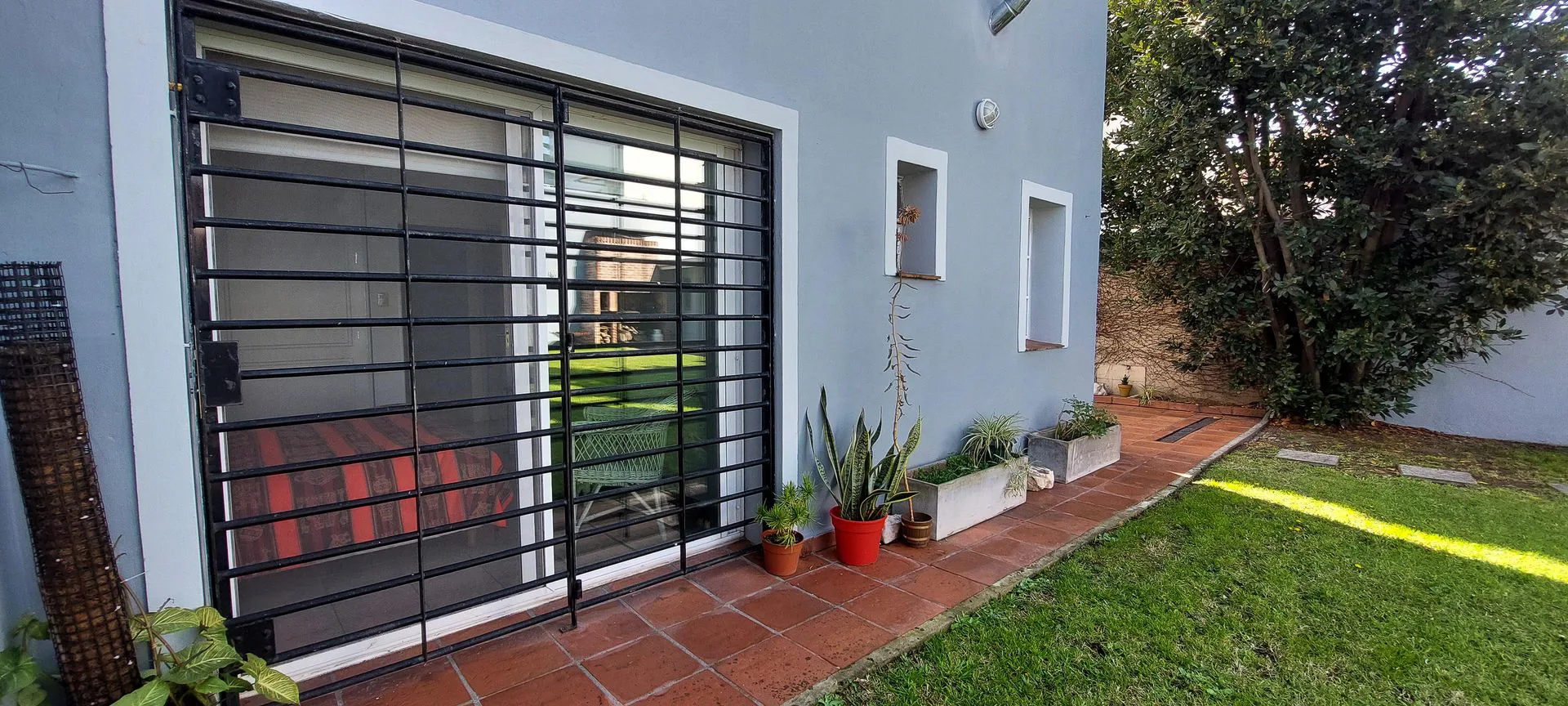 Casa en una plata c/ gran jardín venta en Saavedra foto 3