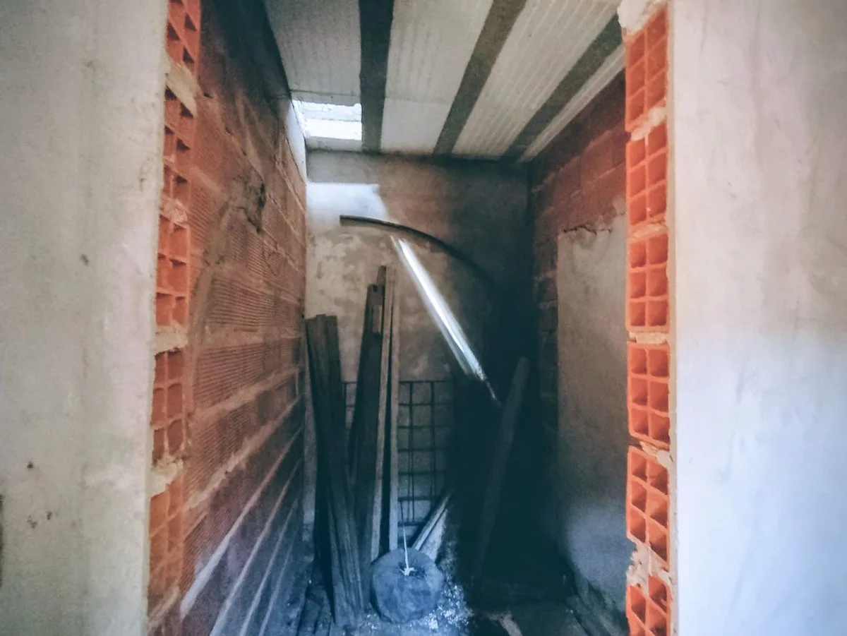 CASA A TERMINAR VENTA G BAIGORRIA A METROS AVENIDA foto 5