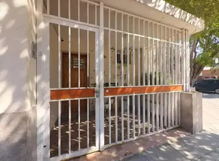 Venta de casa con cochera - Liniers Capital Federal foto 2