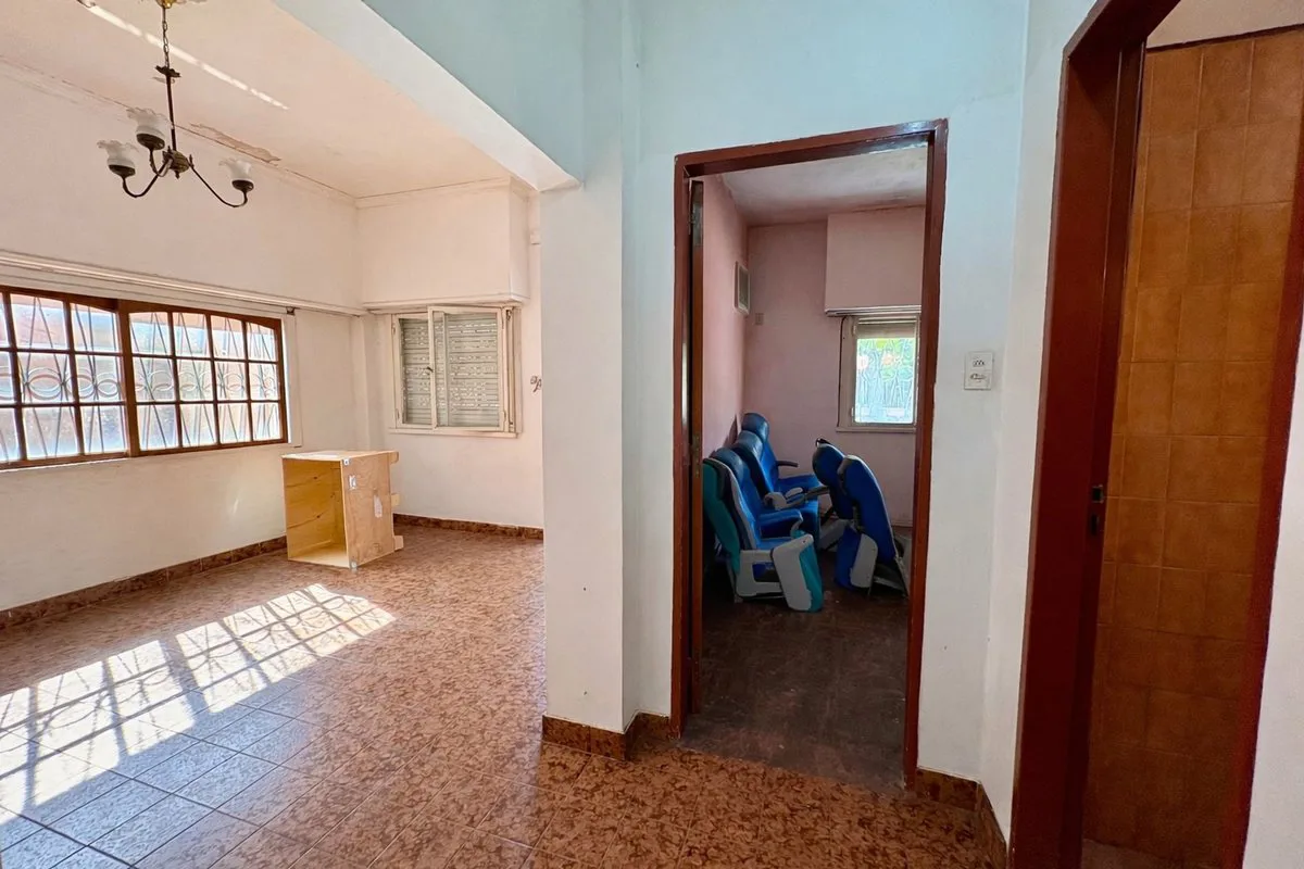 Venta casa 3 amb + dpto, cocheras en Pablo Podestá foto 5