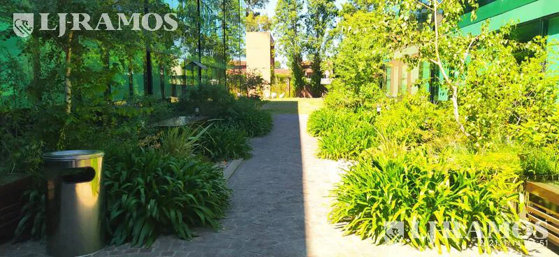 Alquiler de oficina de 220 m2 en Martínez foto 5