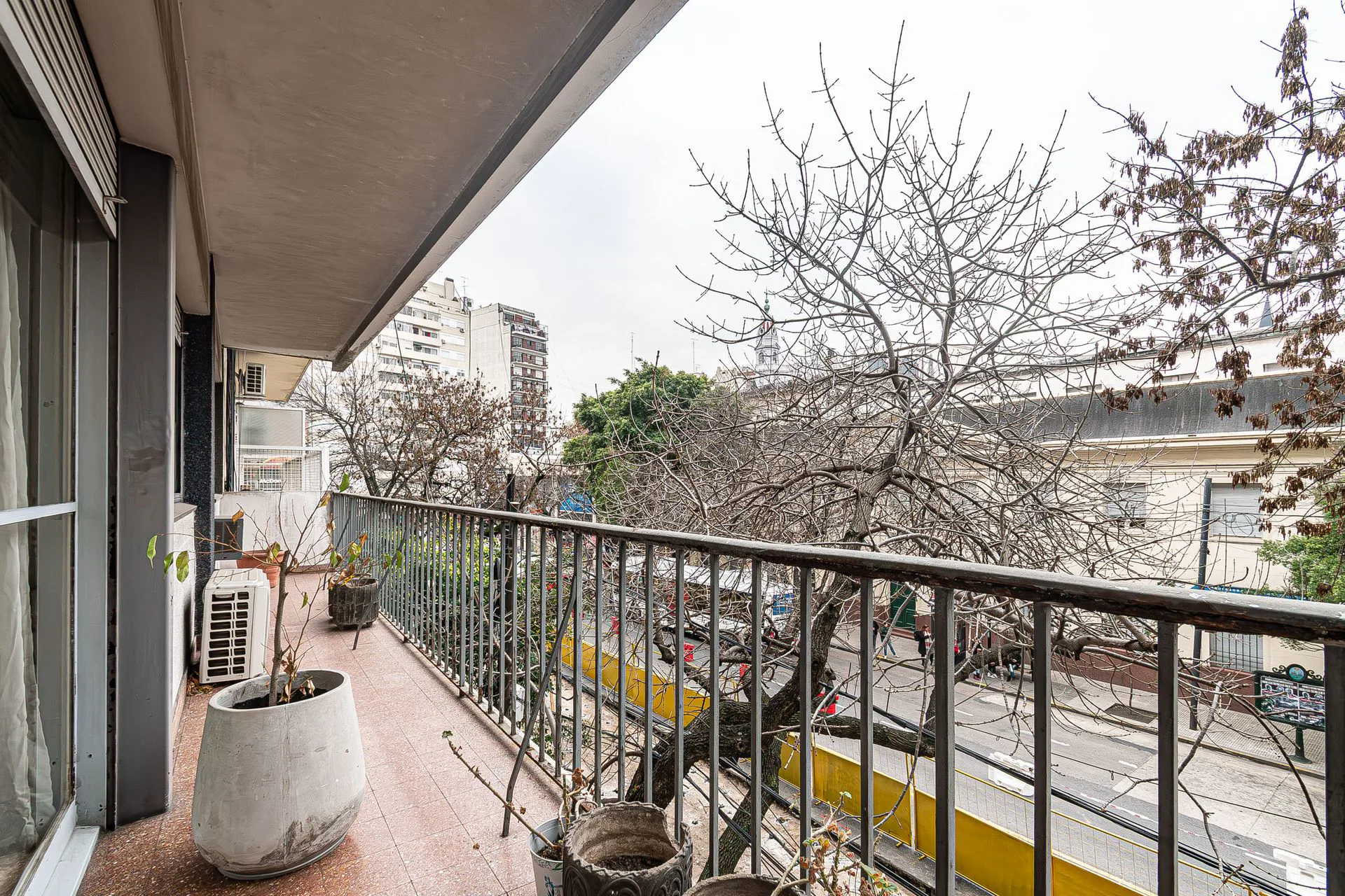 VENTA DEPARTAMENTO 4 AMBIENTES ALMAGRO BALCON foto 5