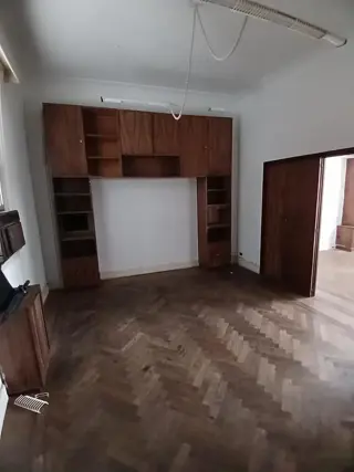 OFICINA DE 50 M2 CON 2 DESPACHOS Y COCINA COMPLETA EN EDIFICIO LA UNION - MUY SEÑORIAL Y DE ESTILO foto 5