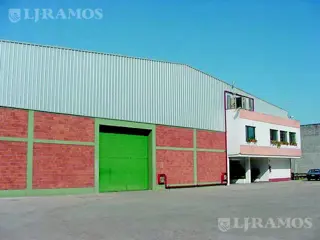 Depósito en Venta en Munro foto 1