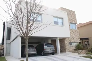 Excelente e inmejorable casa de 5 ambientes- NORDELTA foto 4