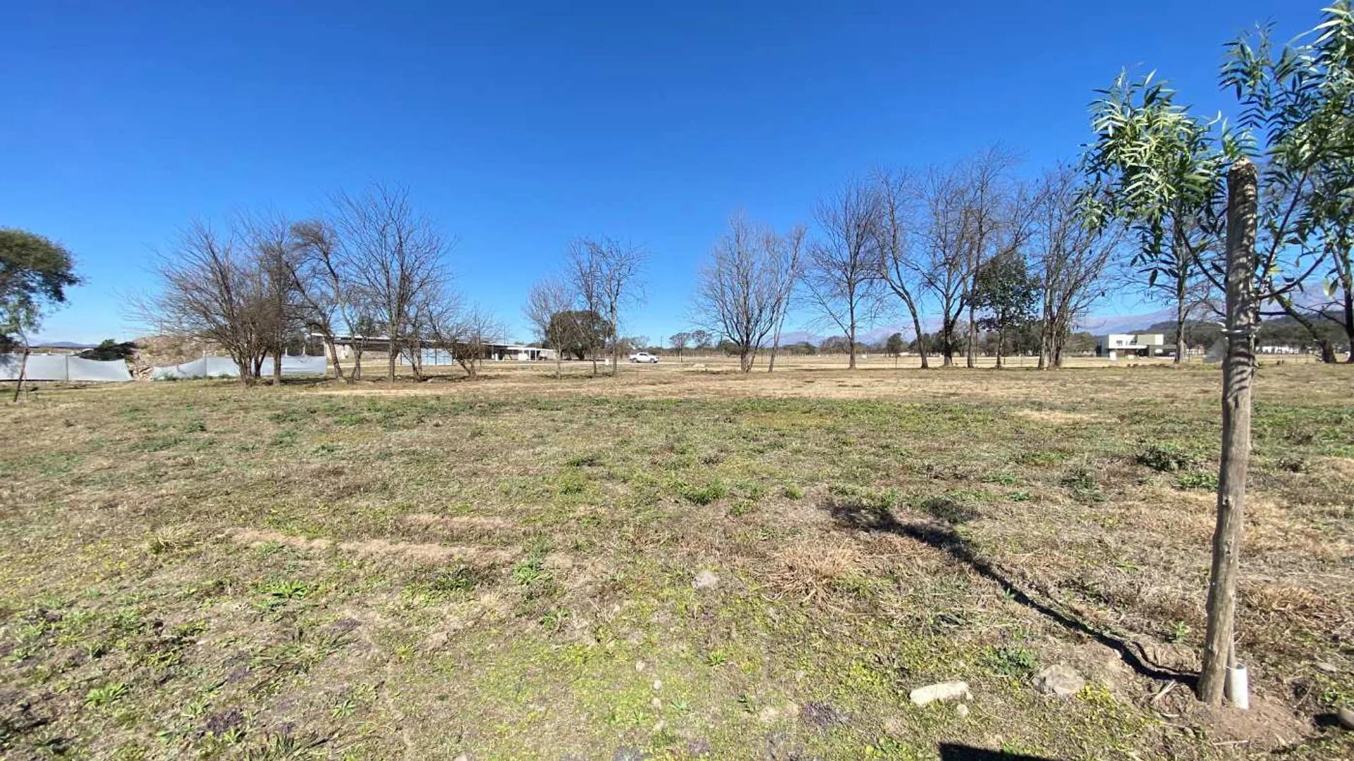 Venta terreno en Club de Campo La Arbolada Salta foto 3