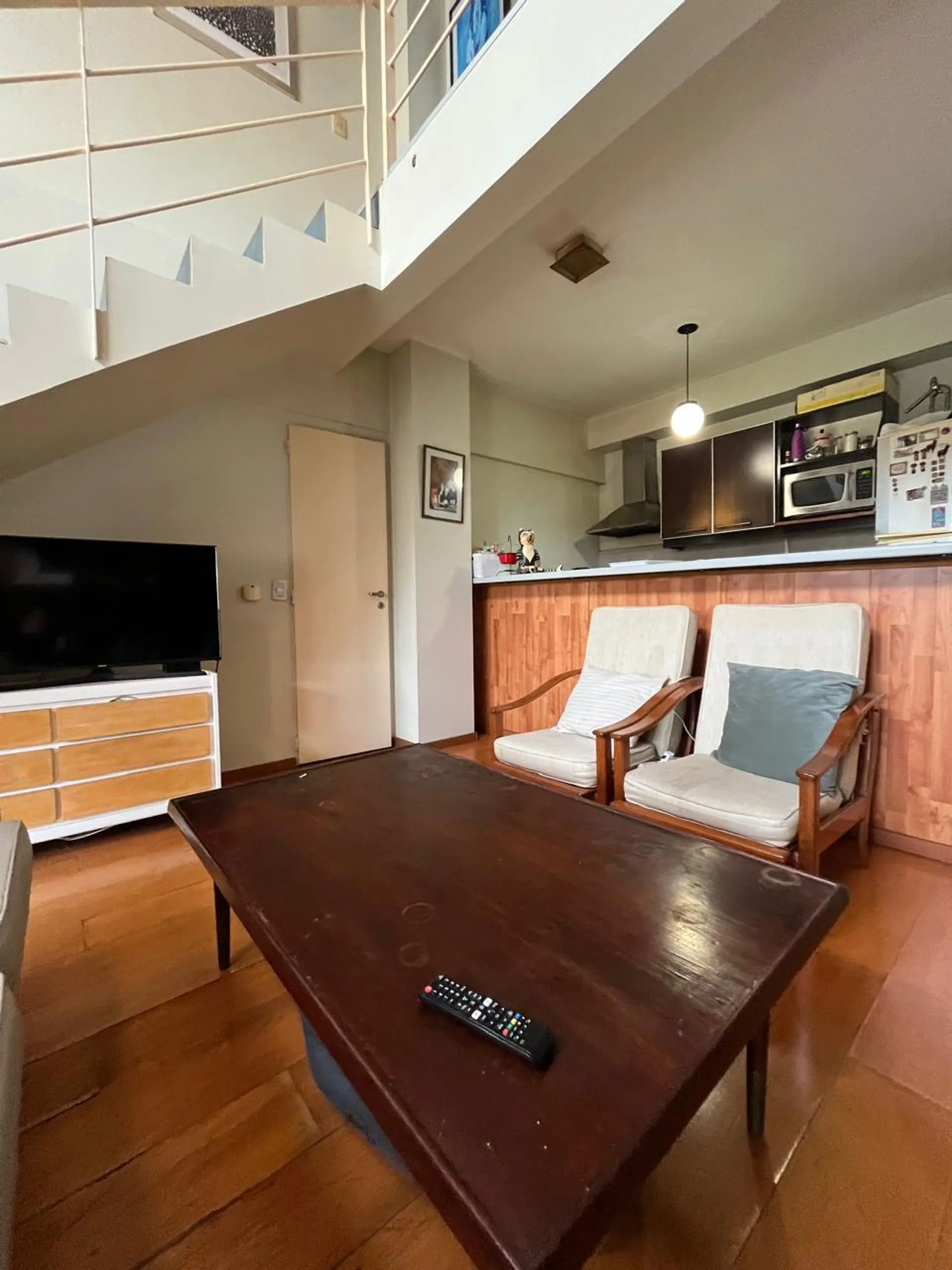 ALQUILER! Duplex de 2 Ambientes con Balcón y Coche foto 4