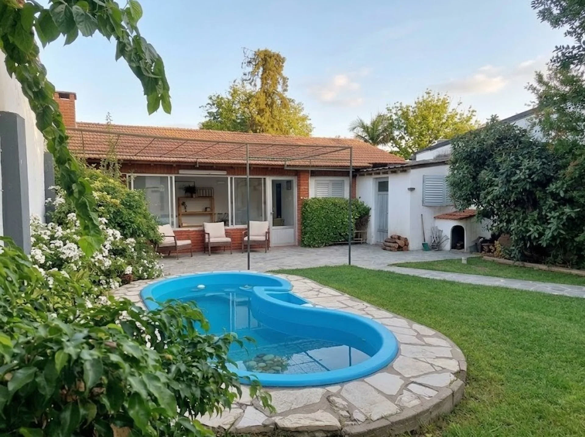 Venta de casa en Hurlingham con terreno de 333m2 foto 4