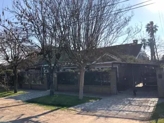 Casa 4 Ambientes En Venta - Francisco Alvarez foto 2