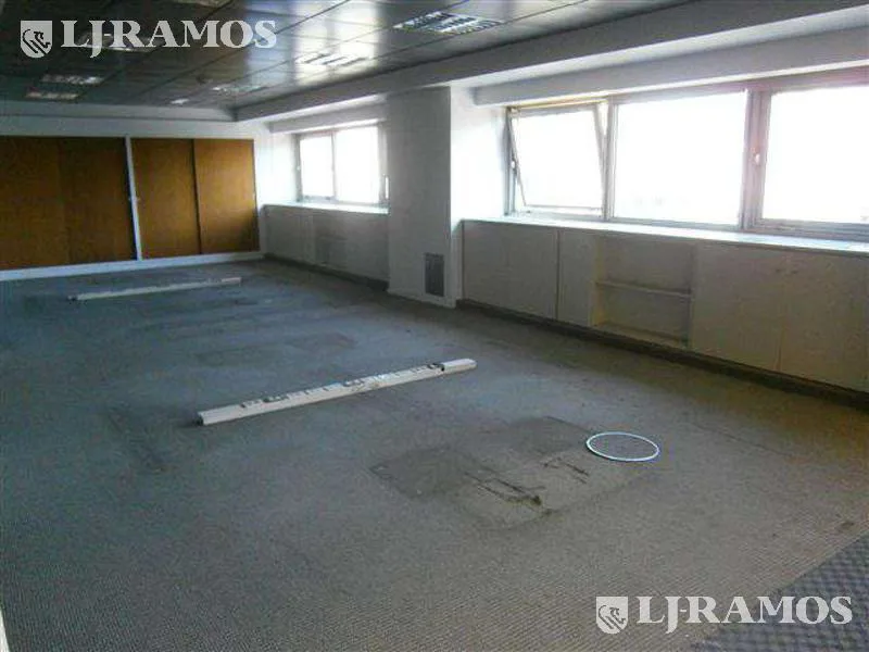 Alquiler de oficina de 280 m2 en San Telmo foto 4