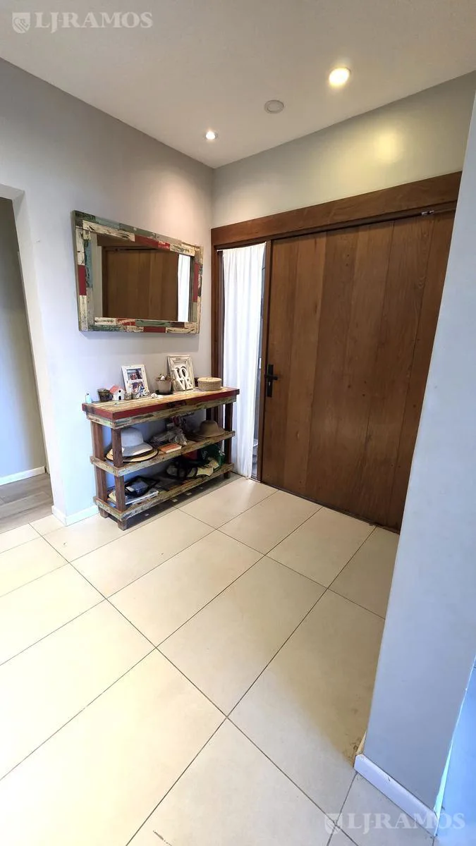 CASA EN ALQUILER CON MUEBLES. A LA LAGUNA. 6 DORMITORIOS. foto 5