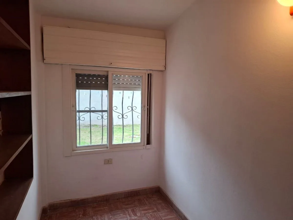 CASA EN VENTA  EN MARIANO ACOSTA, PDO. MERLO. foto 3