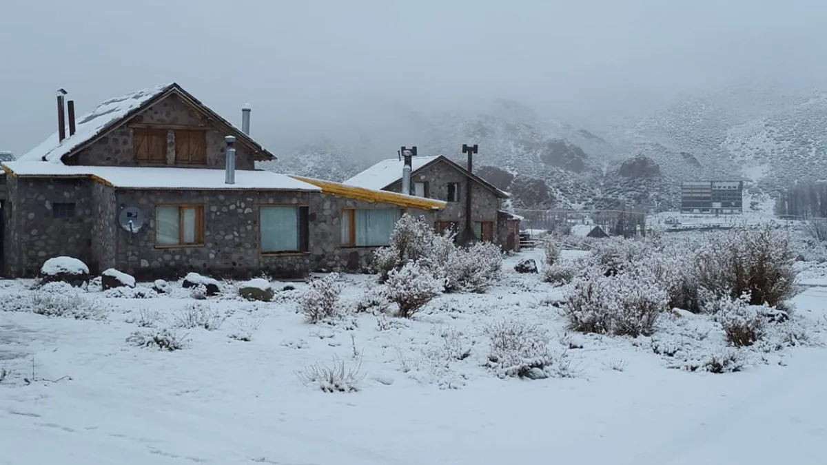 VENTA GRAN CASA EN LOS MOLLES MALARGUE MENDOZA foto 4