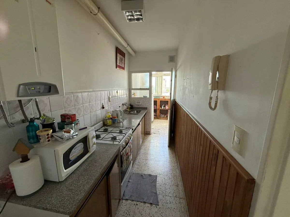 Depto. céntrico de un dorm. opción cochera APTO foto 3