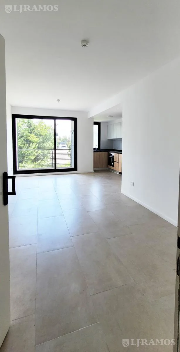 Alquiler. Departamento a estrenar. Edificio Tortugas Norte. altura 38,5 panam ramal Pilar, foto 2