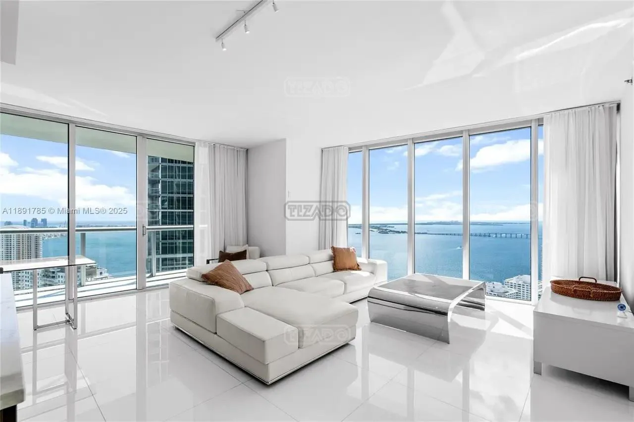 485 Brickel Ave #4410 400 foto 2