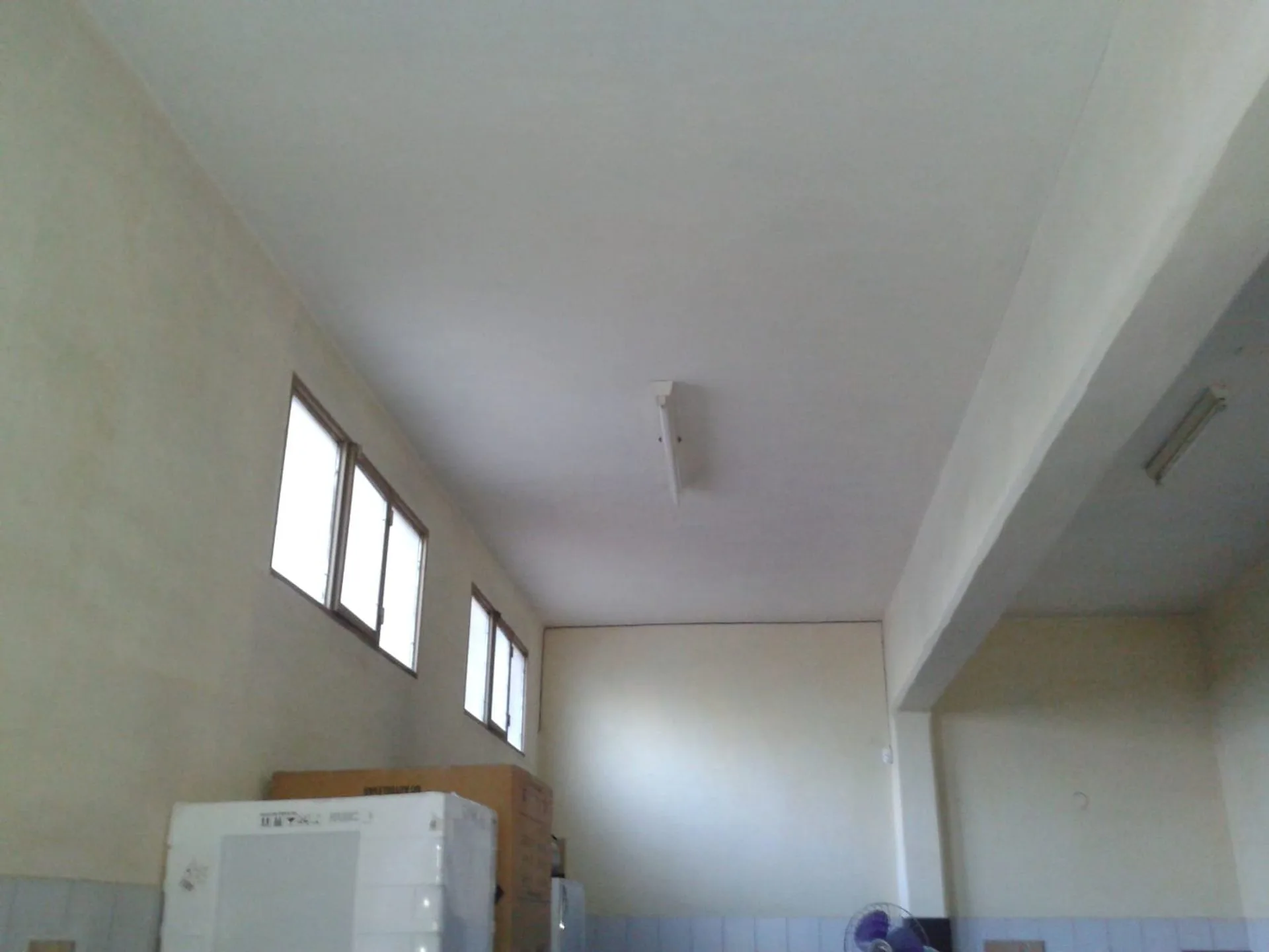 Venta casa con Gran Salón a metros de Costanera foto 3