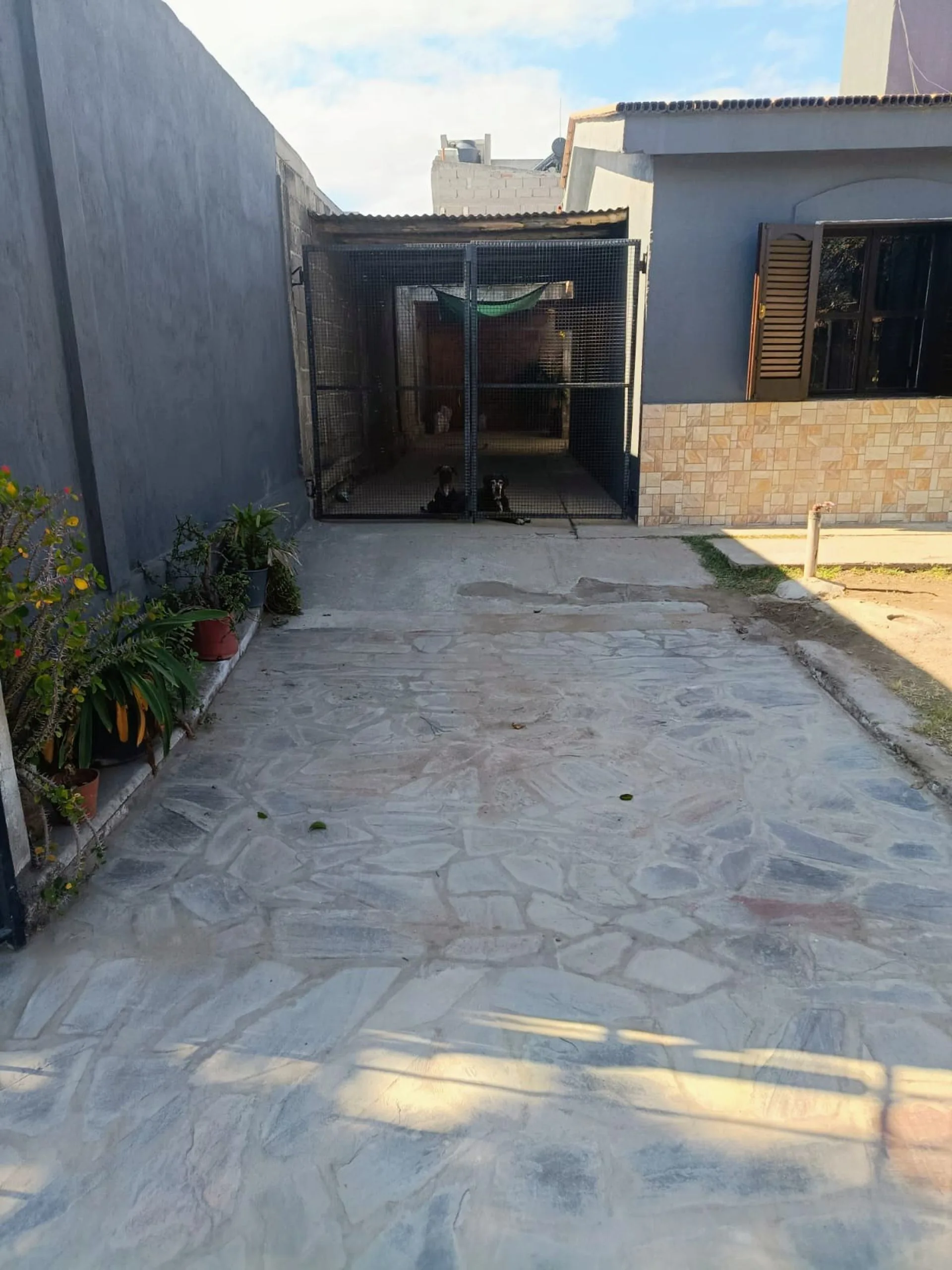 SE VENDE CASA EN B° PARQUE AMÉRICA foto 2