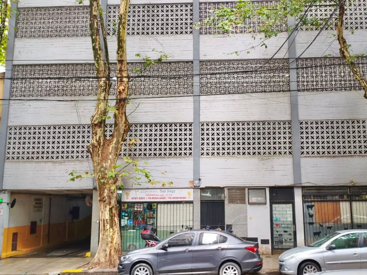 VENTA COCHERA EN BELGRANO / COLEGIALES OPORTUNIDAD foto 4