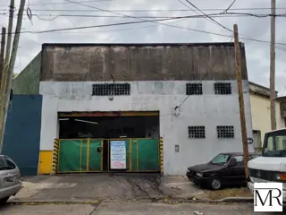 Galpon, Nave Industrial, Deposito + Dos Locales Sobre Avenida con doble Acceso, Gran Porton para camiones!!! foto 1