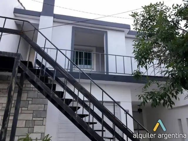 DEPARTAMENTO CENTRICO. PARA 5 PERSONAS. COCHERA. EQUIPAMIENTO FULL