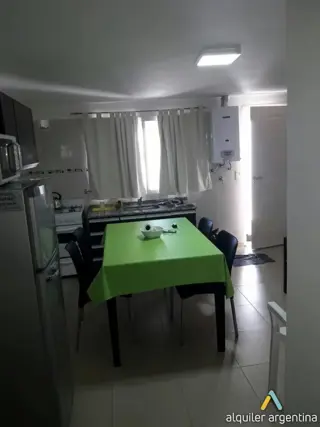 DEPARTAMENTO CENTRICO. PARA 5 PERSONAS. COCHERA. EQUIPAMIENTO FULL foto 4