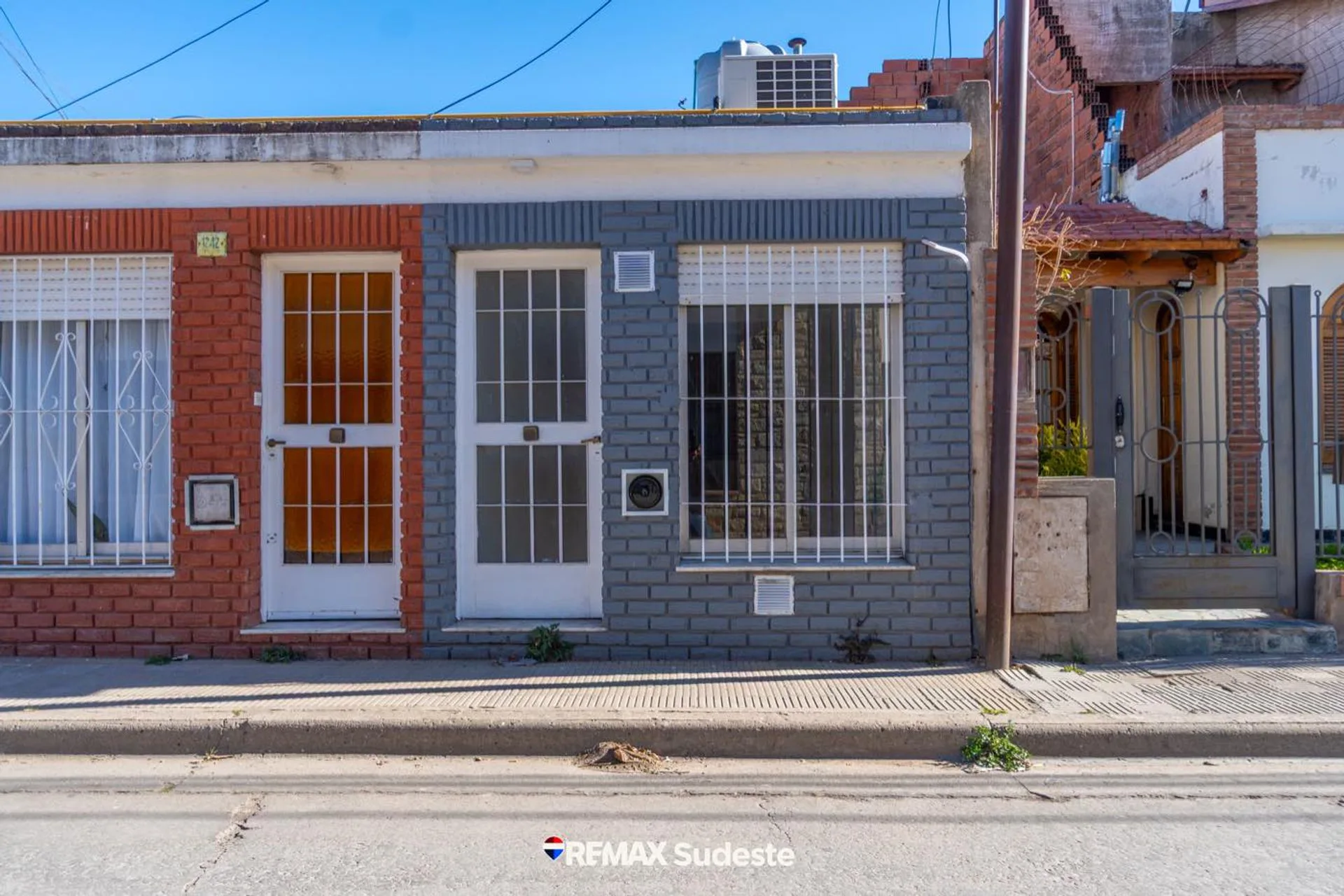 VENTA PH AL FRENTE, BARRIO UNIVERSITARIO. foto 2