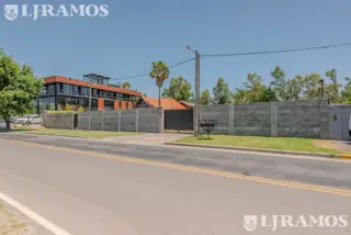 ALQUILER COMERCIAL. Importante frente, 57 mtrs, sobre Colectora Panamericana. Km 38,5. PILAR. foto 4