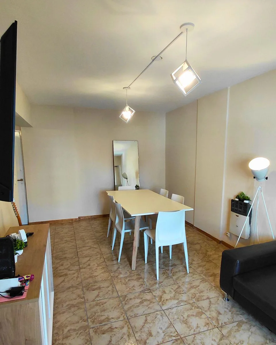 VENTA DEPARTAMENTO 2 DORMITORIOS REMODELADO CENTRO foto 2