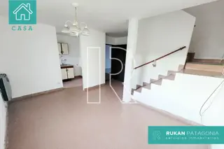 #AlquilerRUKAN | Casa 2 Habitaciones | Calle OBISPO ALEMAN | Barrio MUTUAL | Caleta Olivia.- foto 1