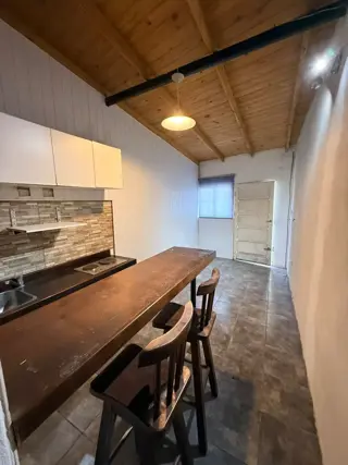 ALQUILER DPTO DOS AMBIENTES . BUENA UBICACION foto 3
