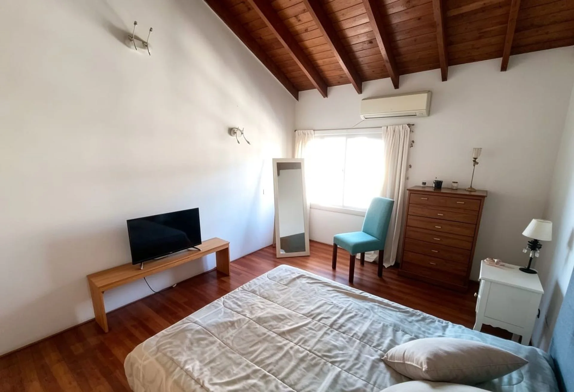 CASA 6 AMBIENTES VENTA LOMAS DEL MIRADOR foto 5