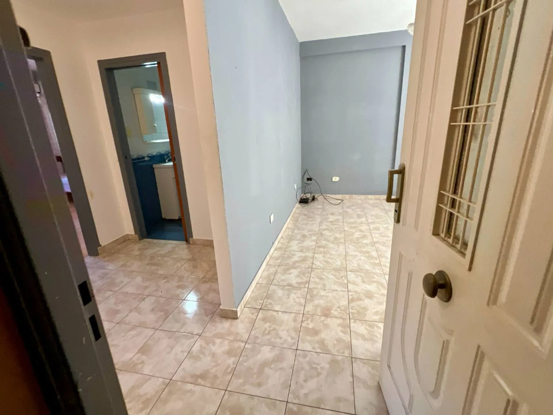 VENTA DEPTO 3 AMBIENTES +BALCÓN+TERRAZA-I.CASANOVA foto 3