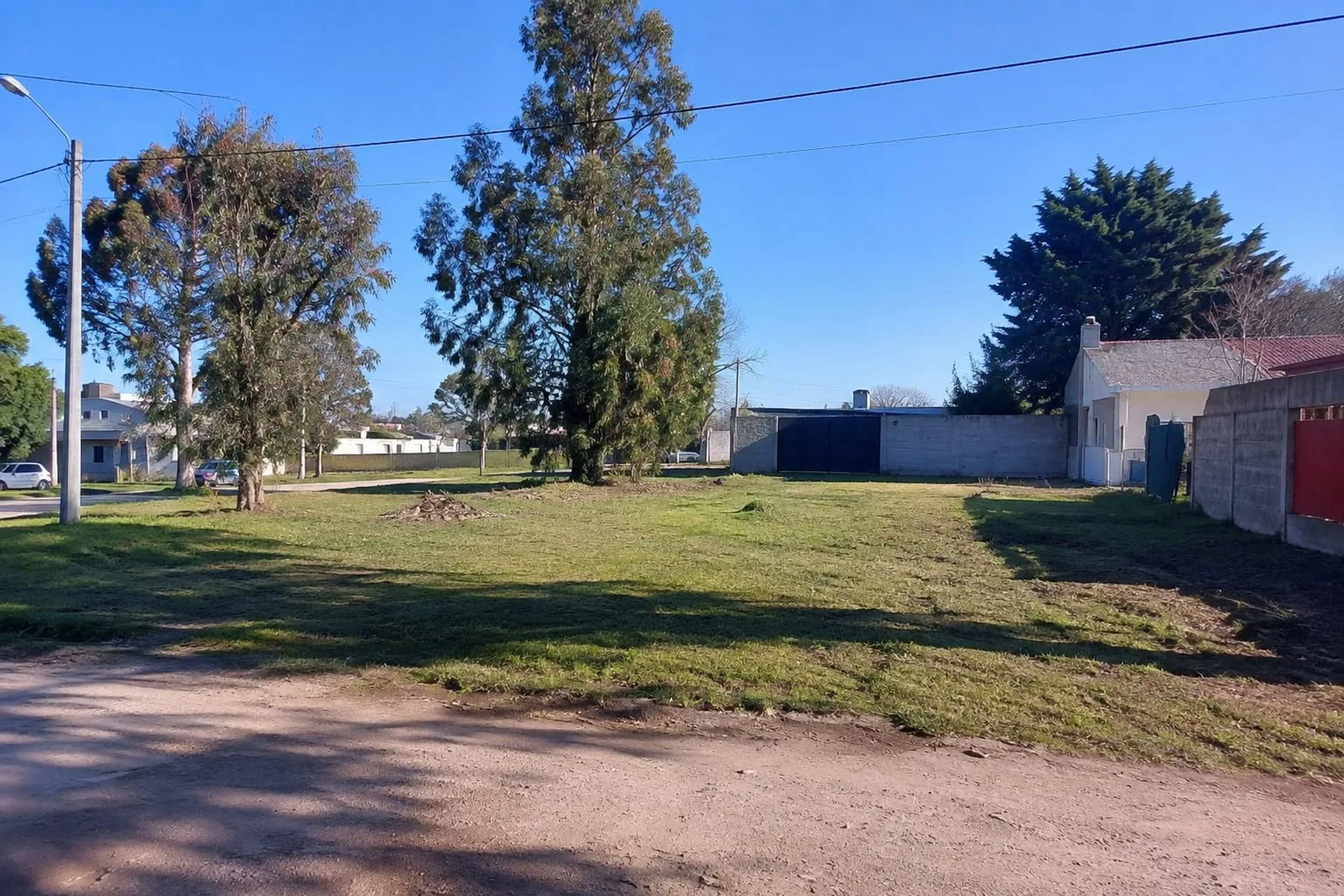 VENTA LOTE 300 M2 BARRIO 2 DE ABRIL foto 3